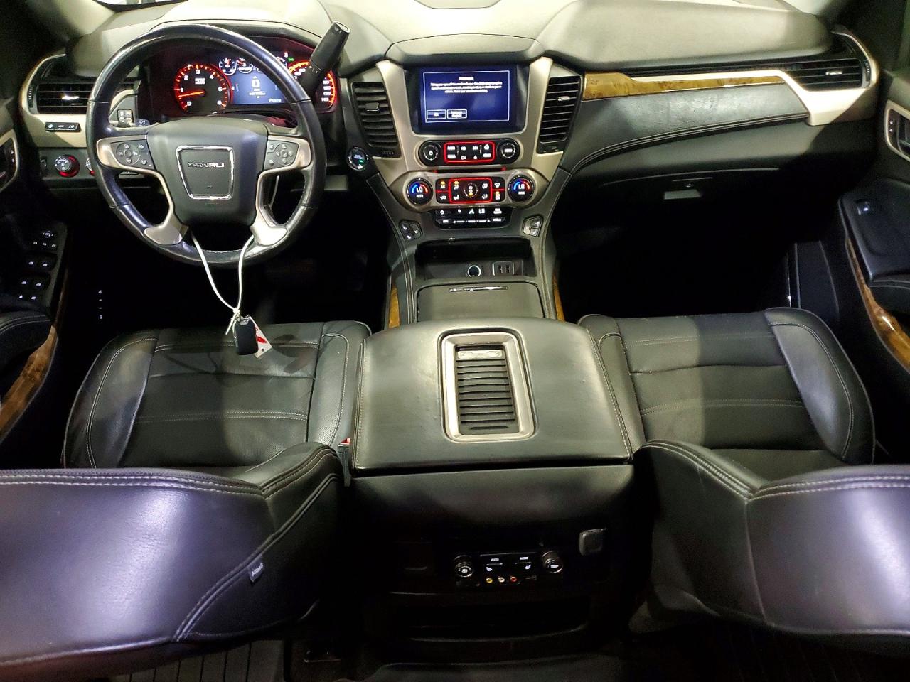 2016 GMC YUKON