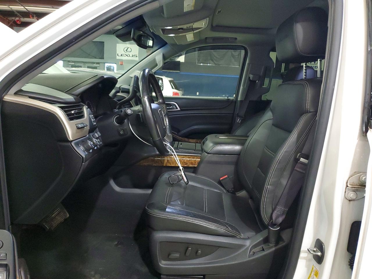 2016 GMC YUKON