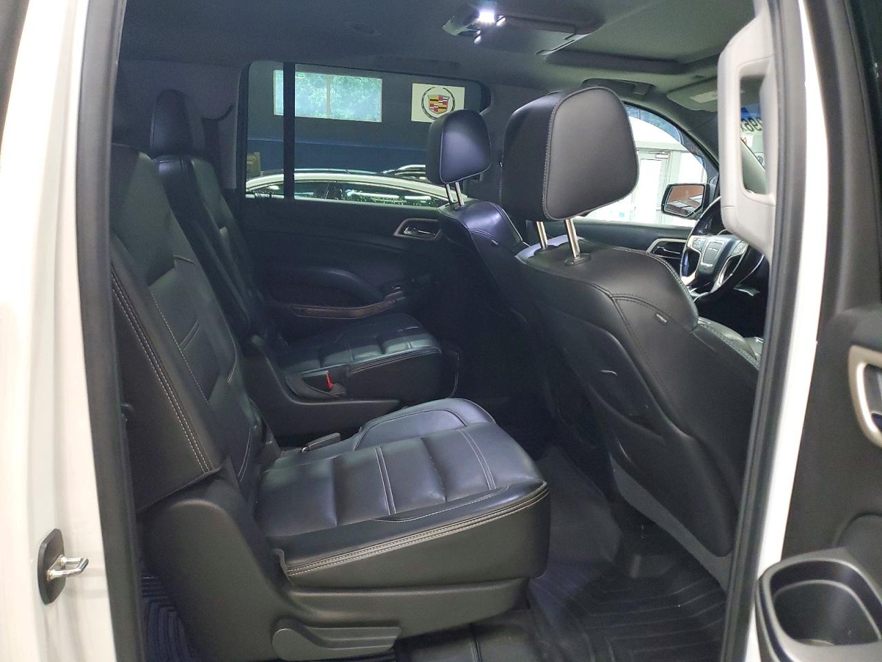 2016 GMC YUKON