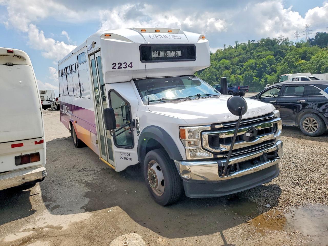 2022 FORD F450