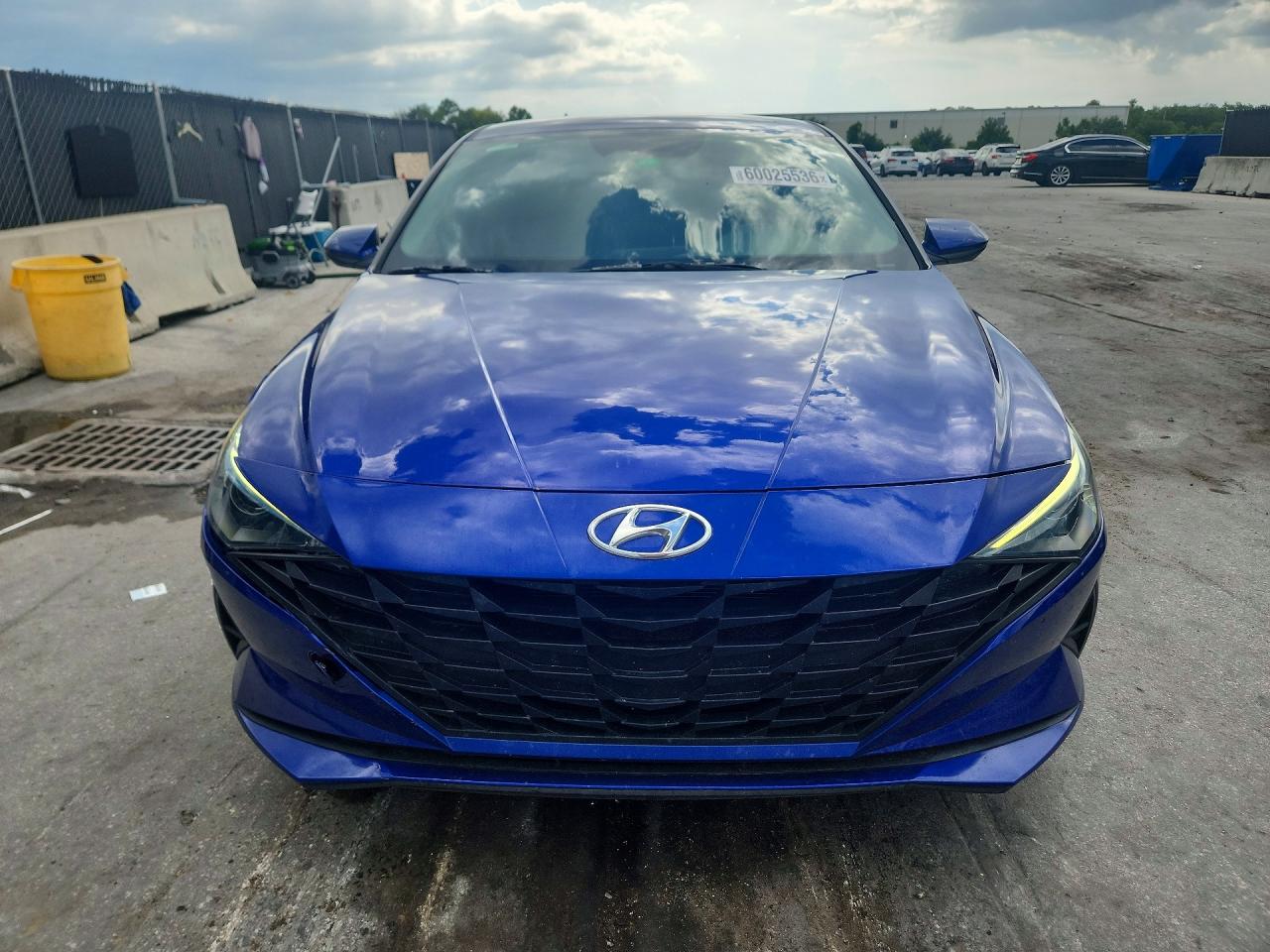 2022 HYUNDAI ELANTRA