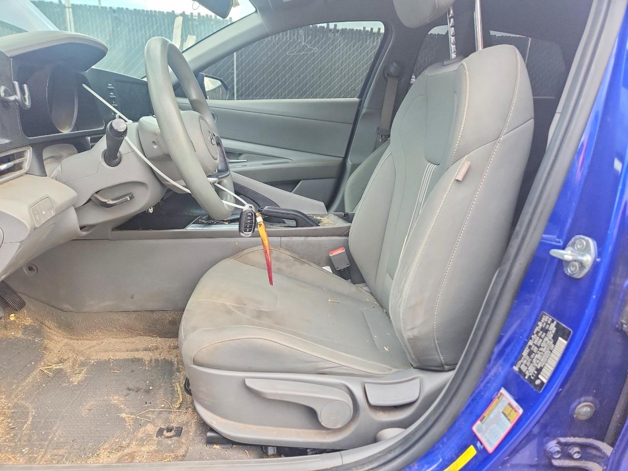 2022 HYUNDAI ELANTRA