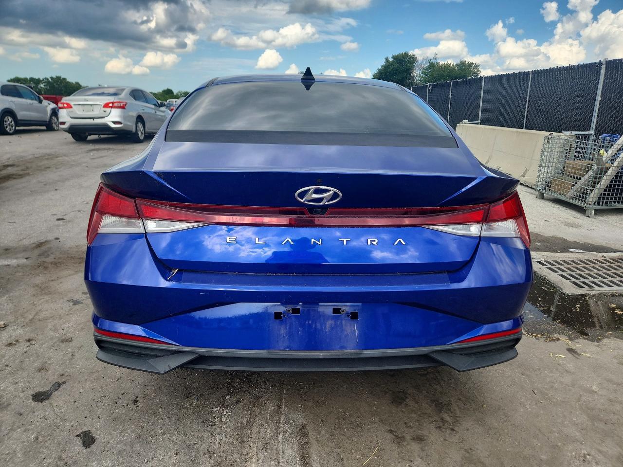 2022 HYUNDAI ELANTRA