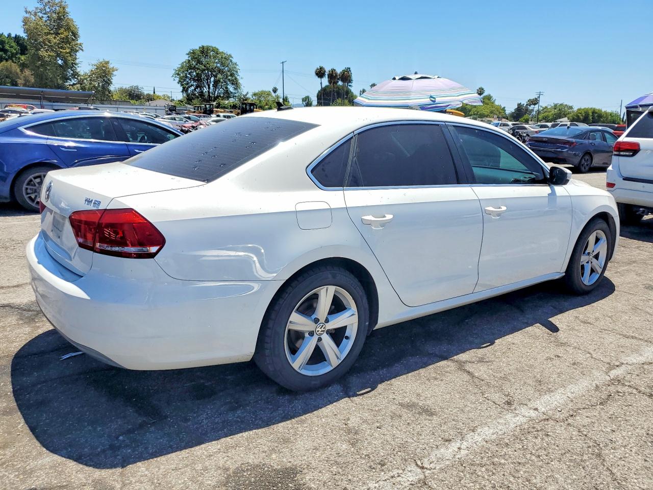 2015 VOLKSWAGEN PASSAT