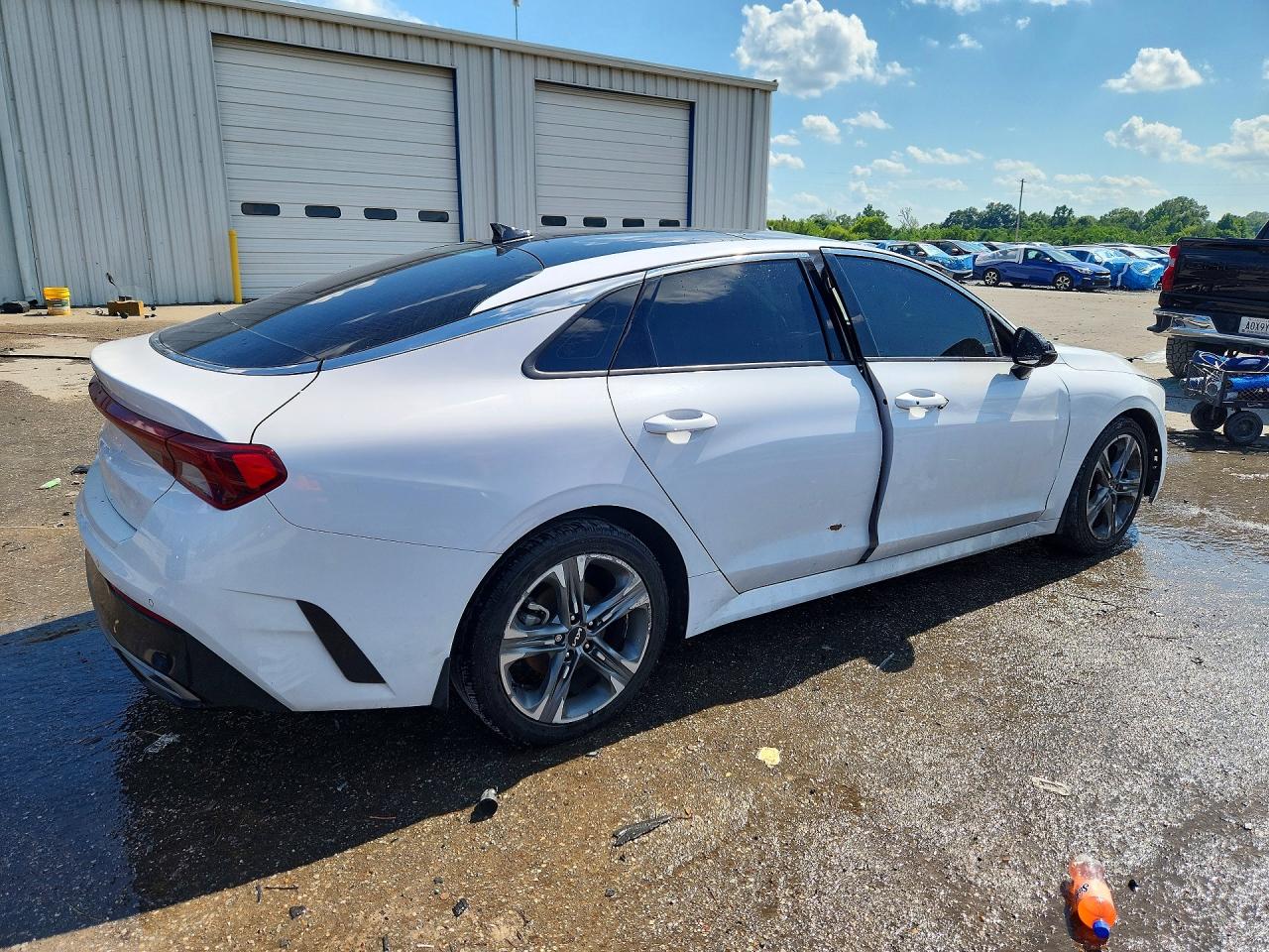 2023 KIA K5