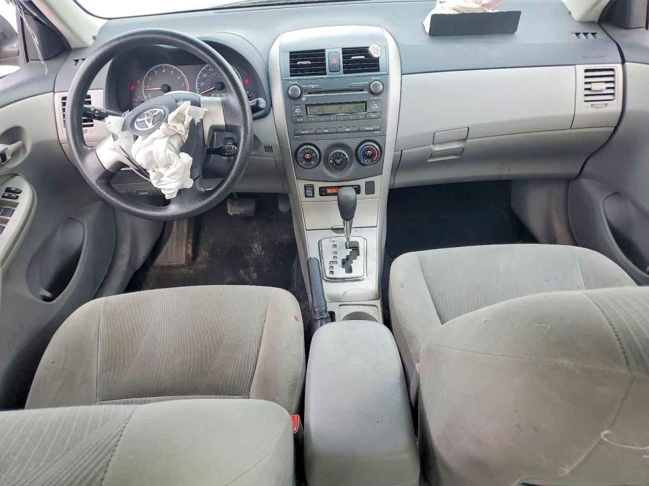 2011 TOYOTA COROLLA