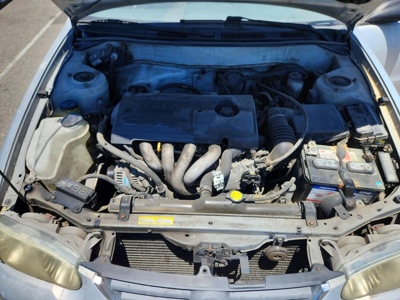2001 TOYOTA COROLLA