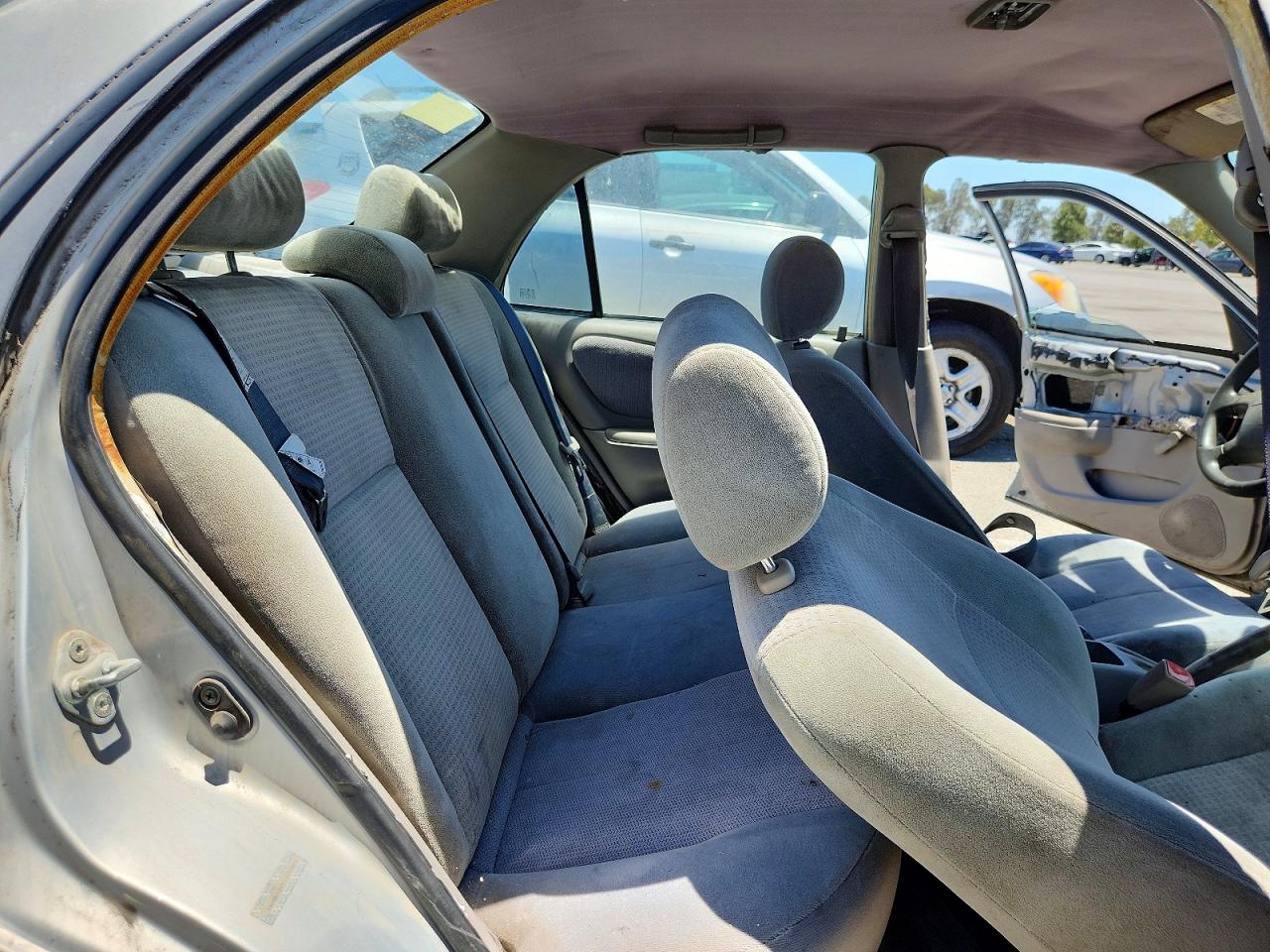 2001 TOYOTA COROLLA