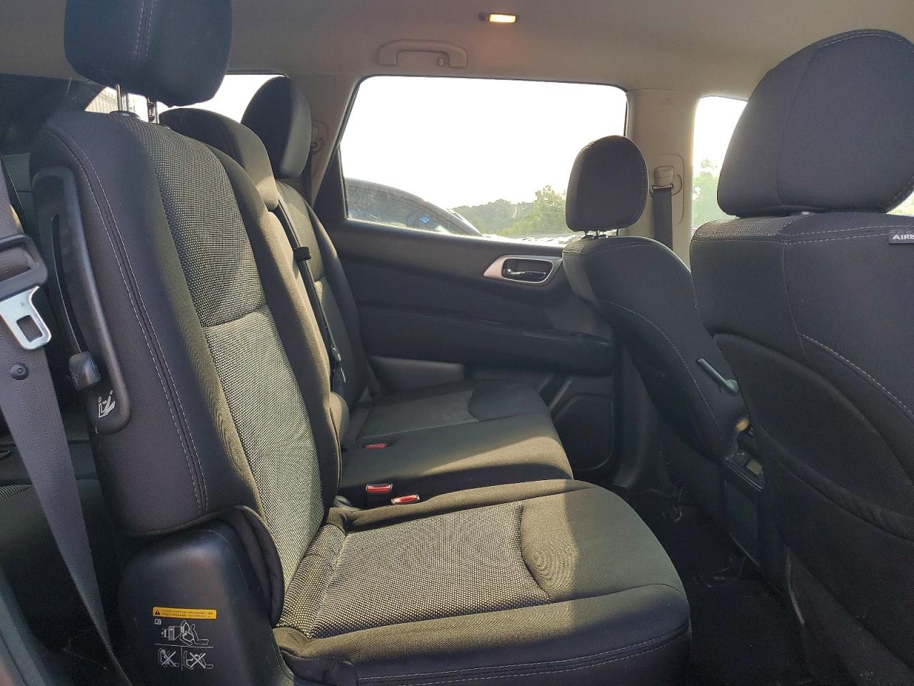 2017 NISSAN PATHFINDER