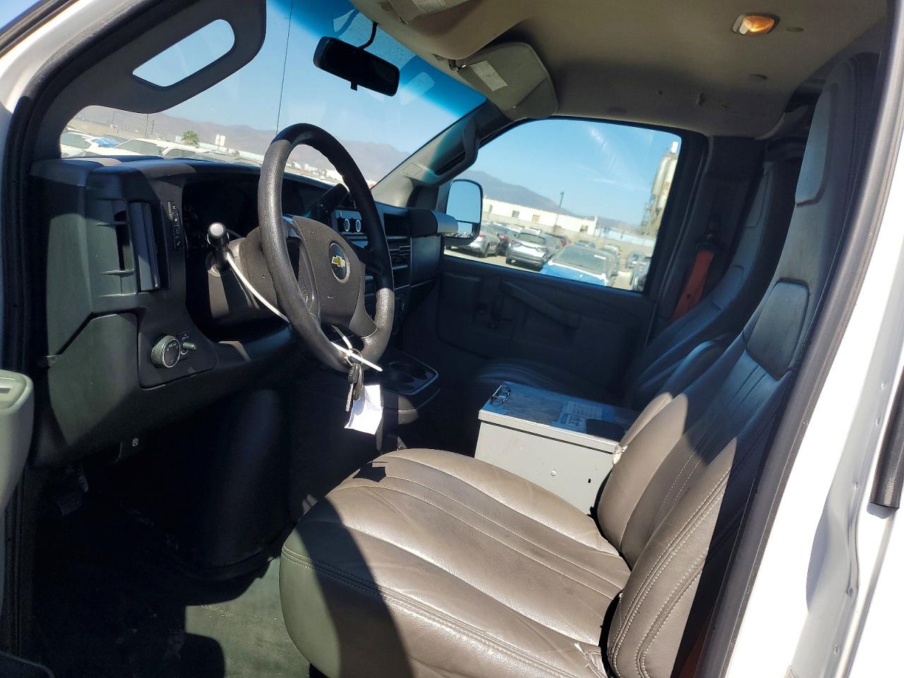 2016 CHEVROLET EXPRESS 25