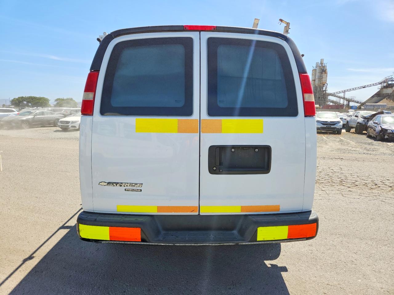 2016 CHEVROLET EXPRESS 25