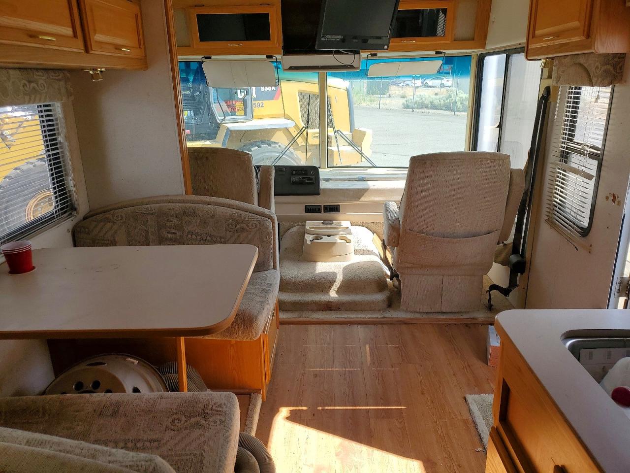 2001 WORKHORSE CUSTOM CHASSIS ALL OTHER