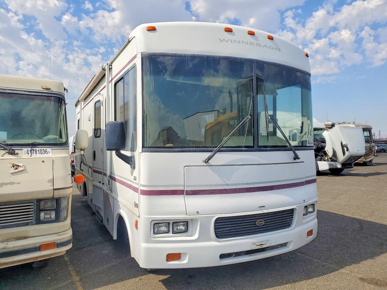 2001 WORKHORSE CUSTOM CHASSIS ALL OTHER