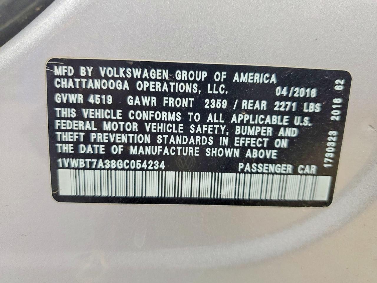 2016 VOLKSWAGEN PASSAT