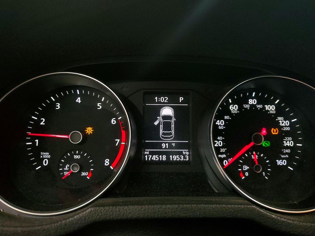 2016 VOLKSWAGEN PASSAT