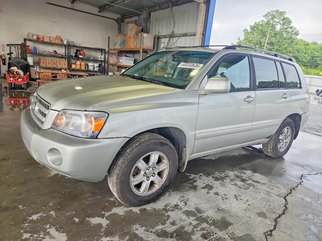 2005 TOYOTA HIGHLANDER
