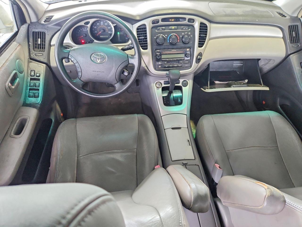 2005 TOYOTA HIGHLANDER