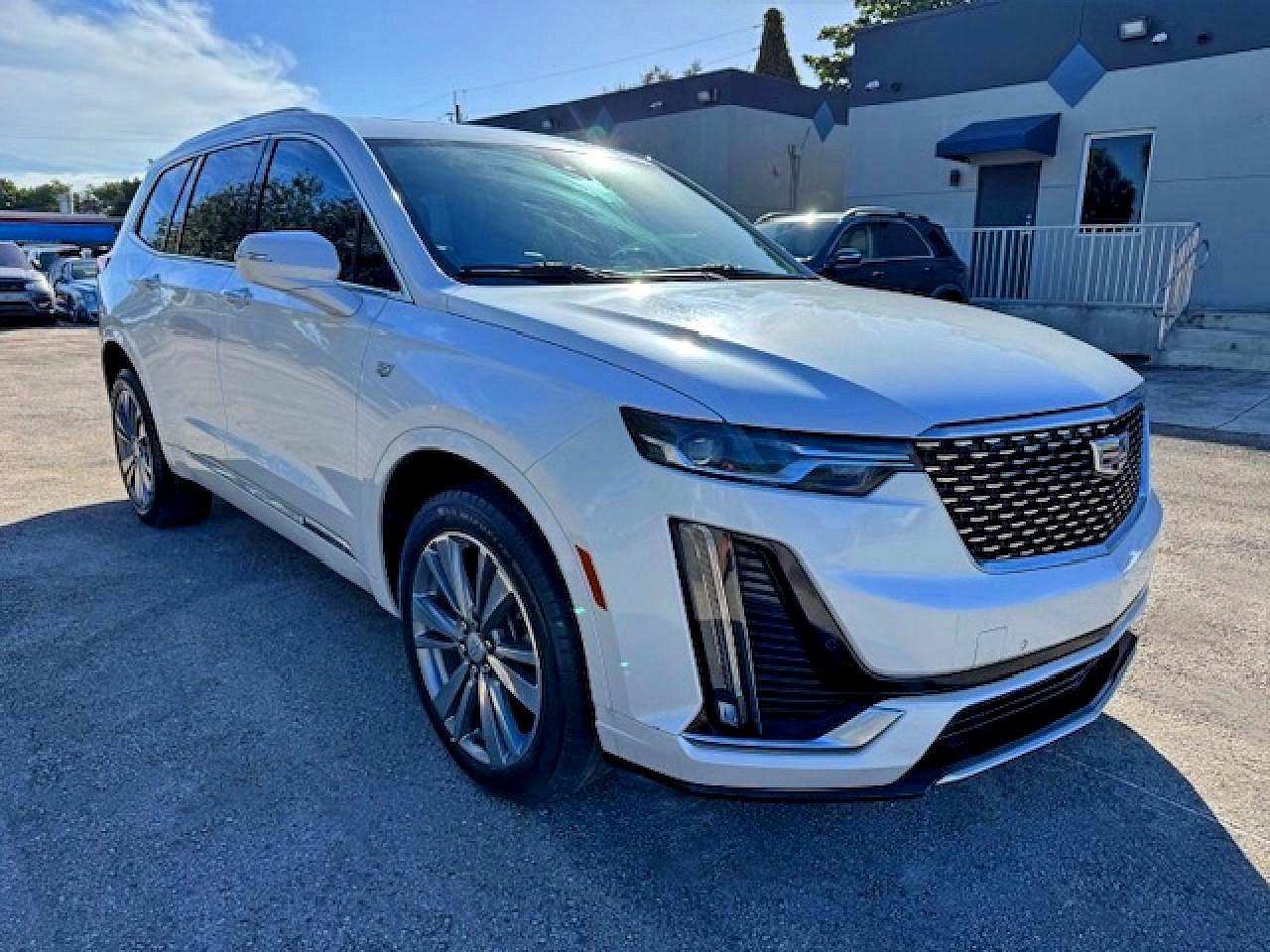2021 CADILLAC XT6