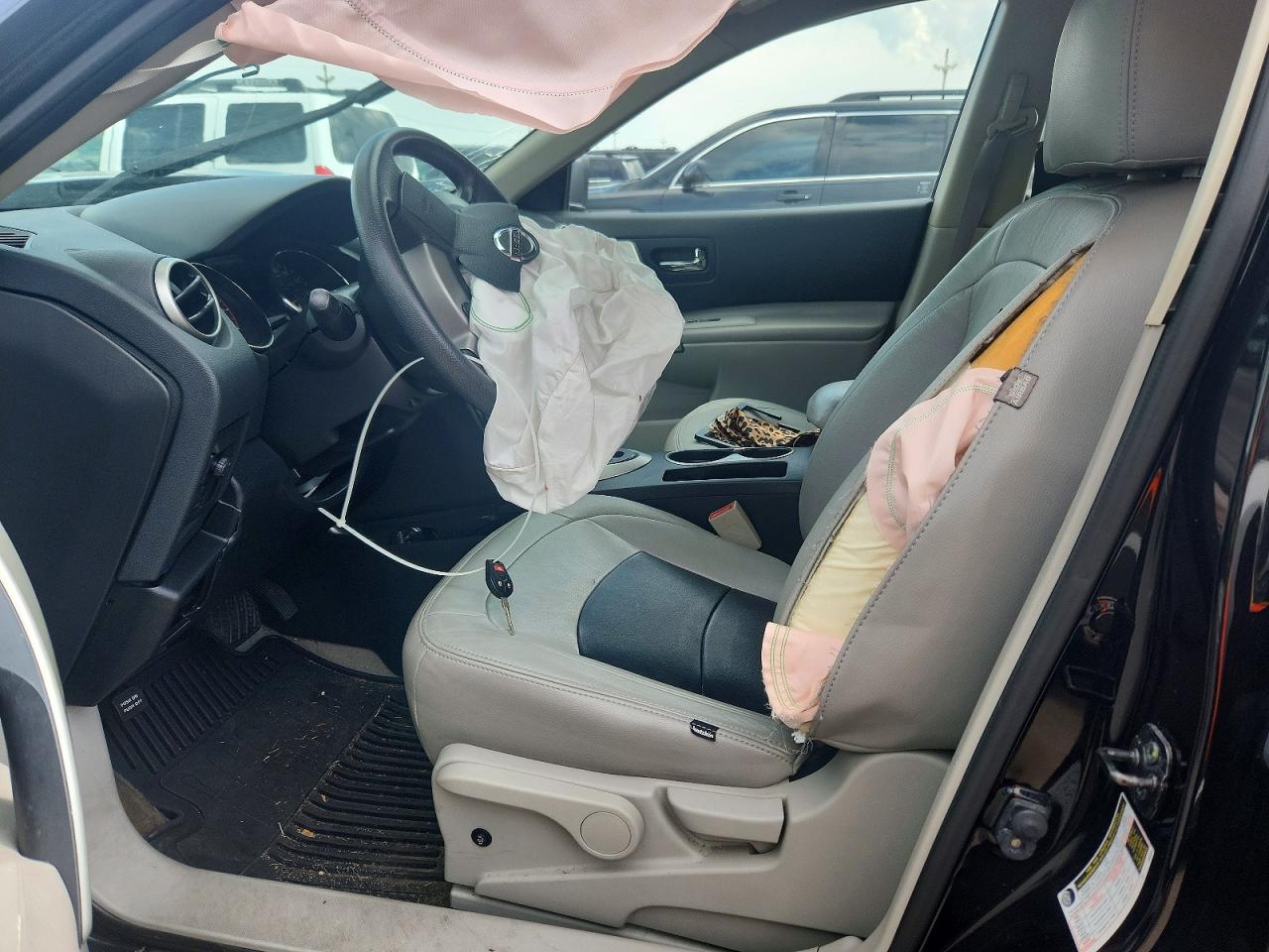 2011 NISSAN ROGUE