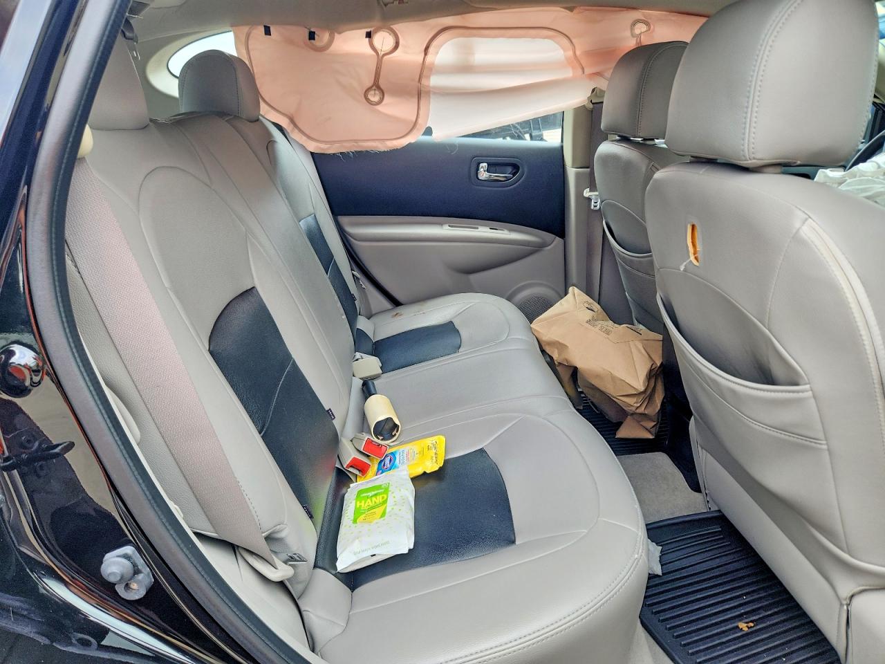 2011 NISSAN ROGUE