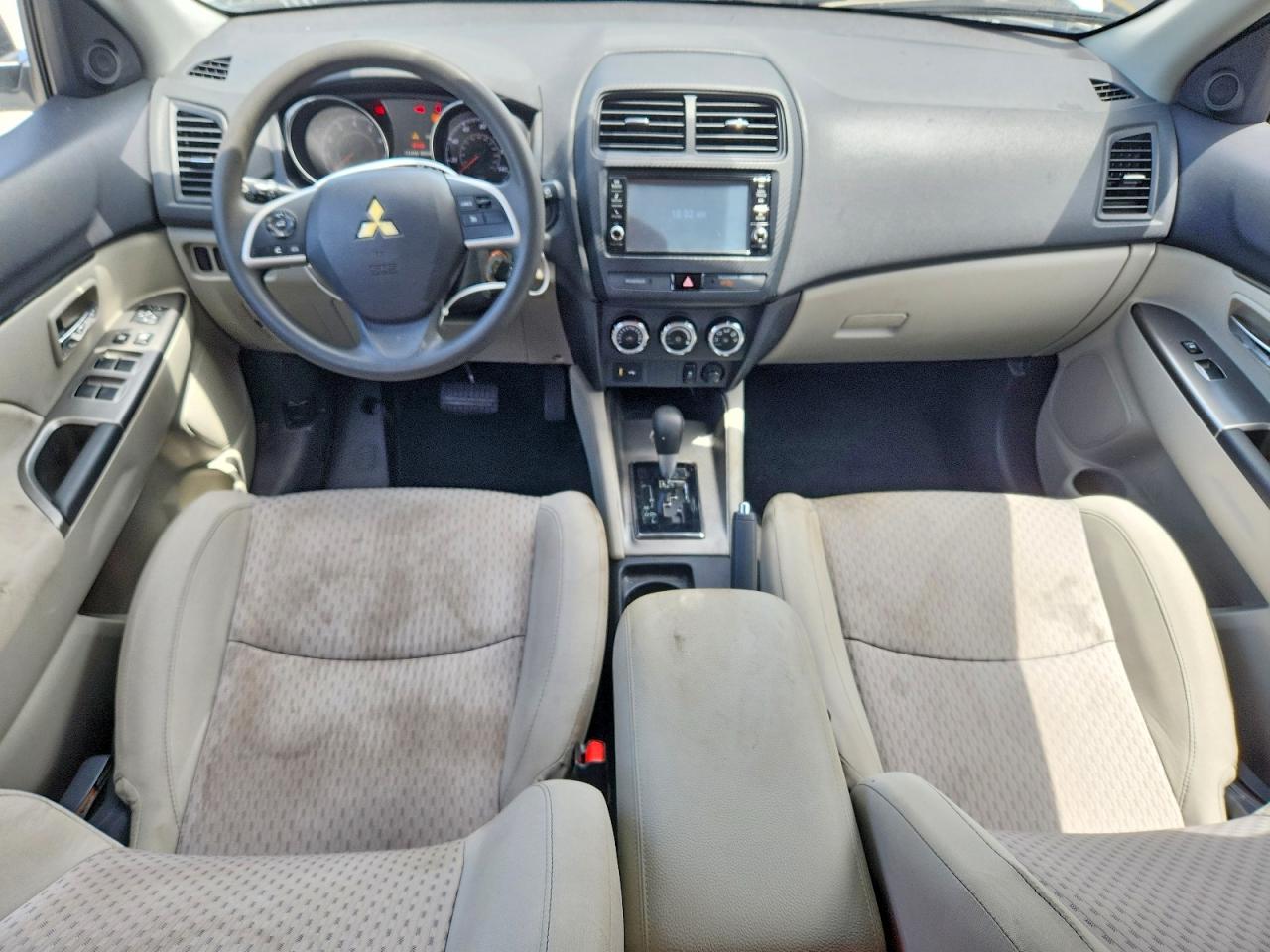 2018 MITSUBISHI OUTLANDER