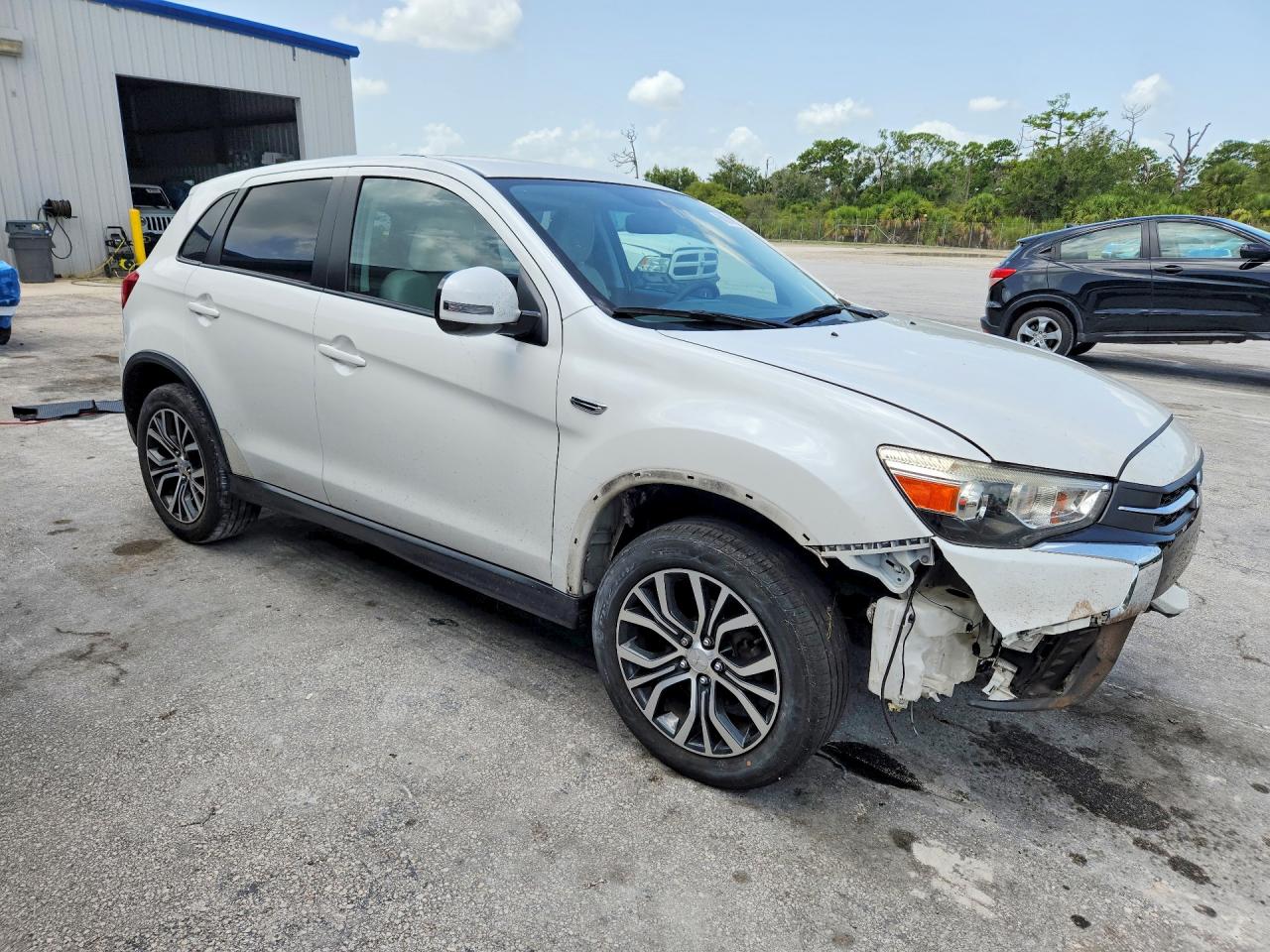 2018 MITSUBISHI OUTLANDER