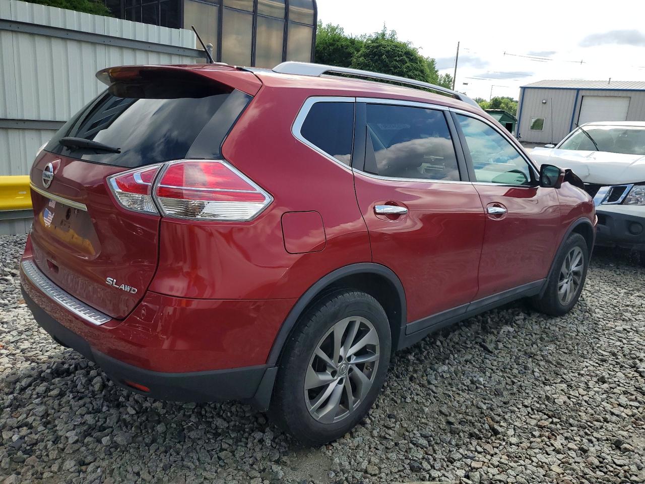 2015 NISSAN ROGUE