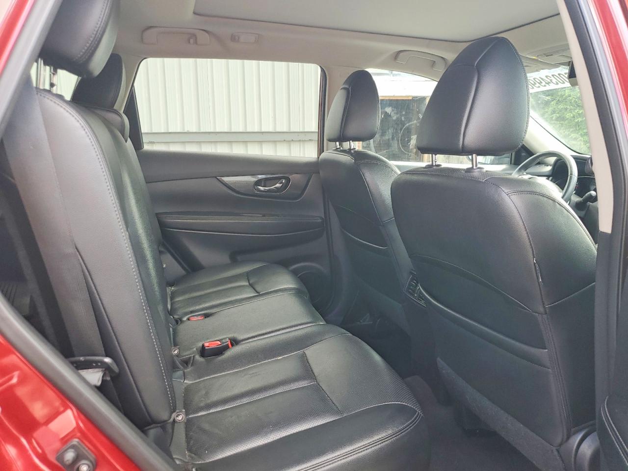 2015 NISSAN ROGUE