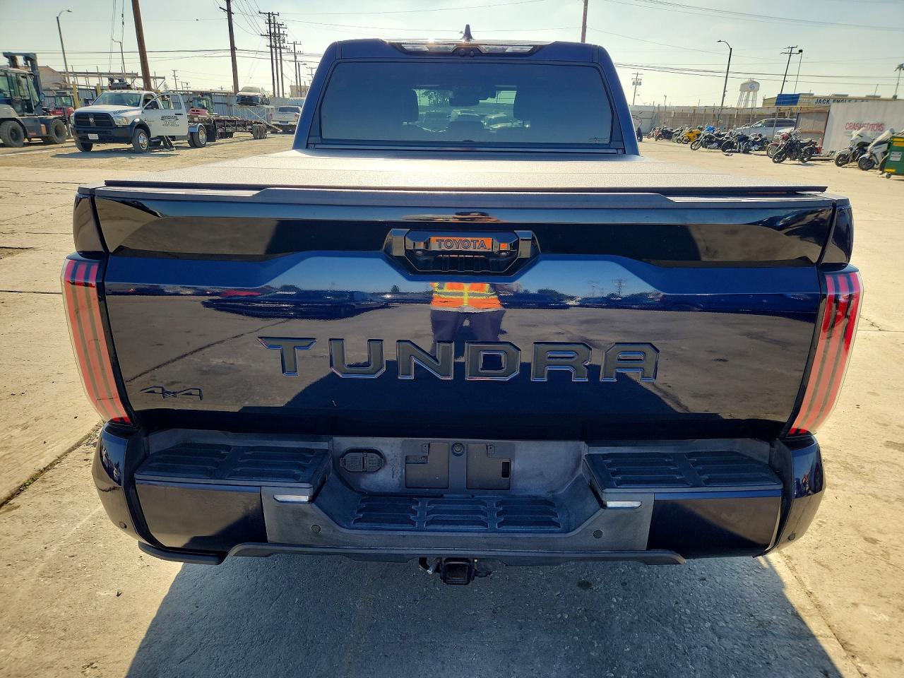 2023 TOYOTA TUNDRA