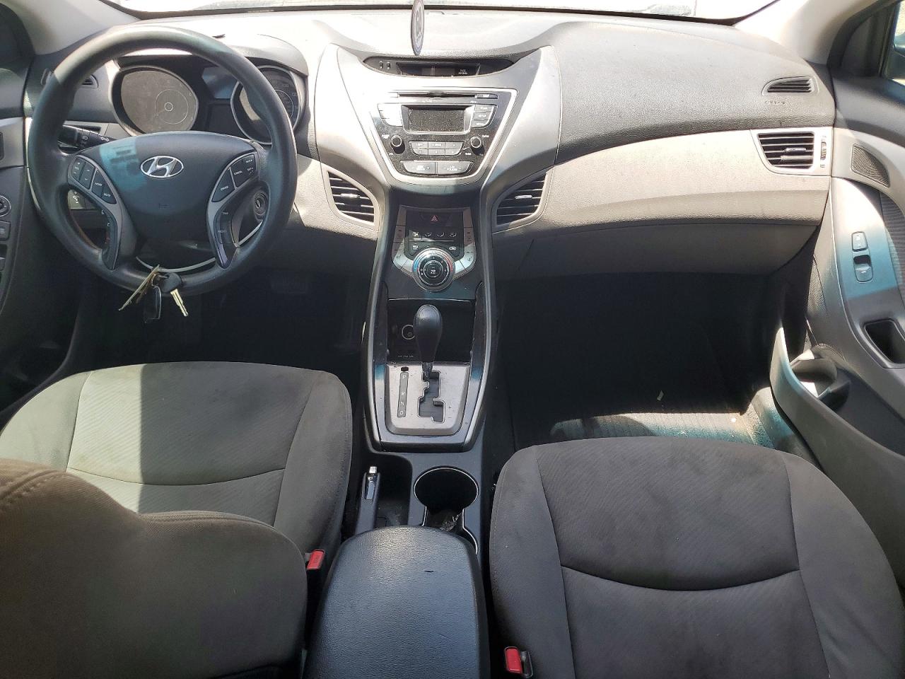 2013 HYUNDAI ELANTRA