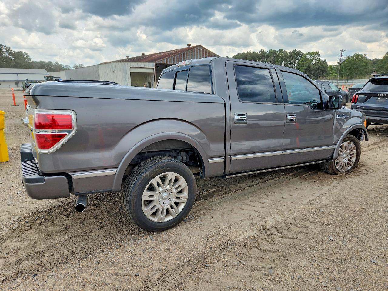 2011 FORD F150