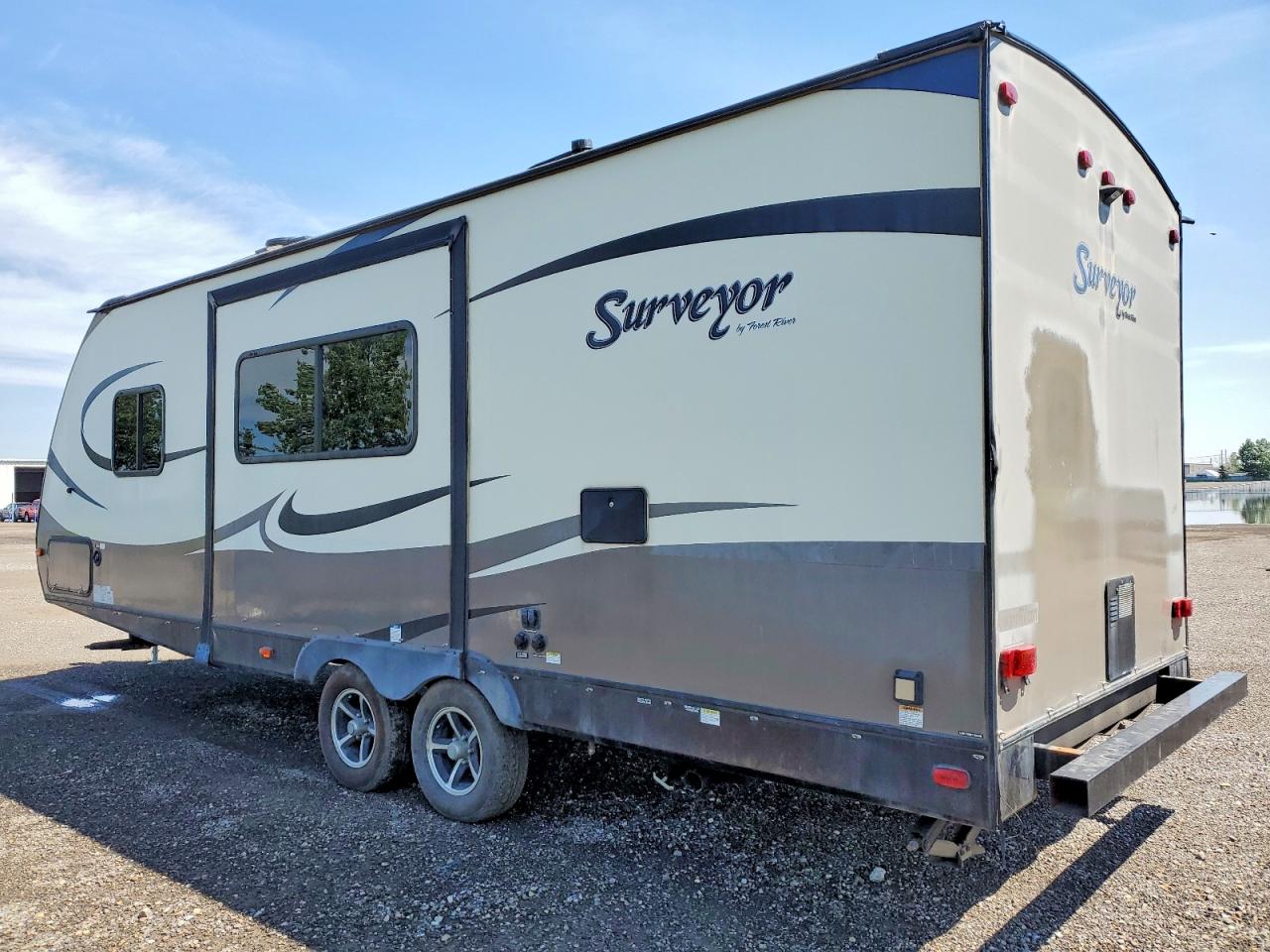 2017 FORE - FOREST RIVER SURVEYOR