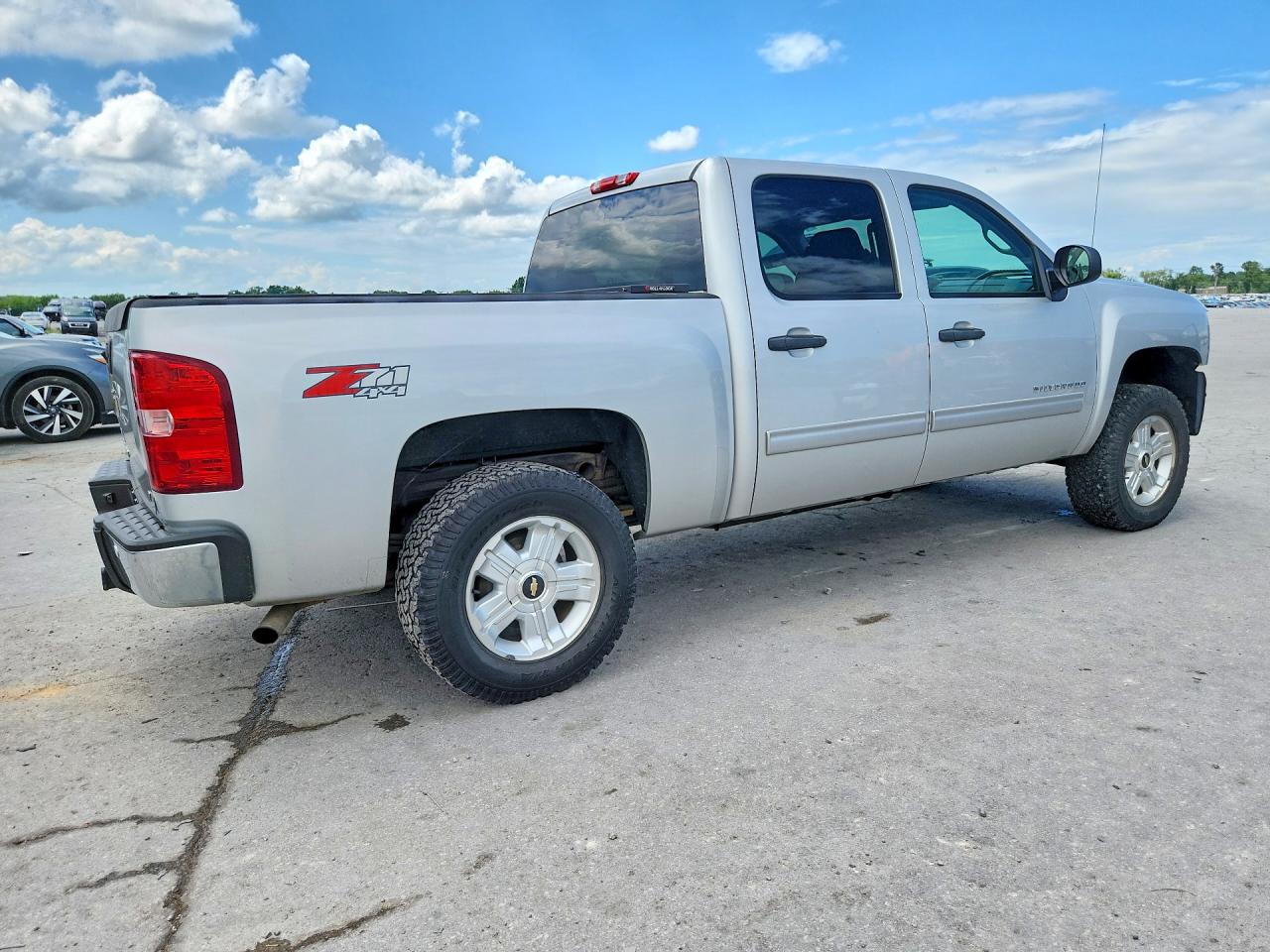2011 CHEVROLET SILVERADO