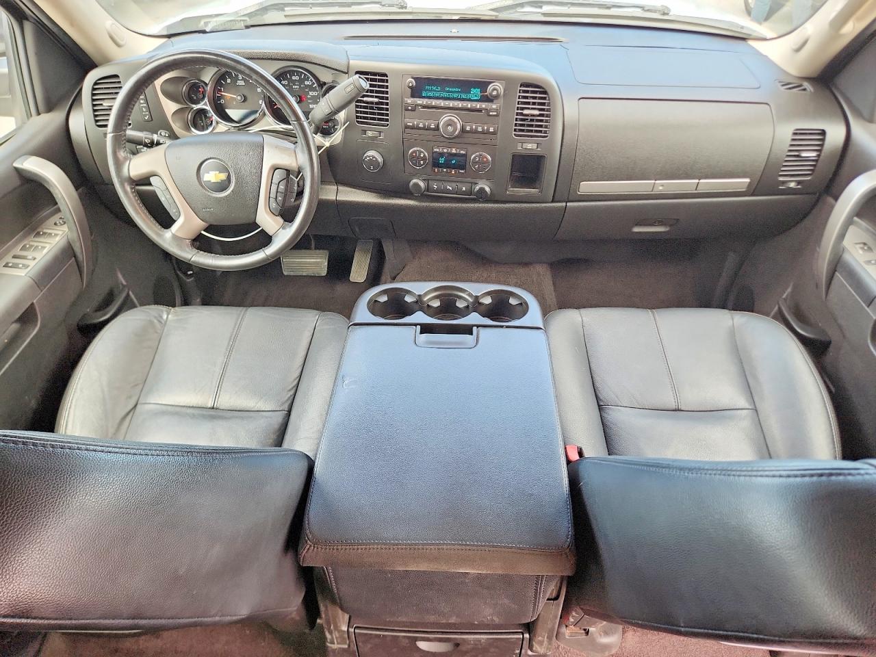 2011 CHEVROLET SILVERADO