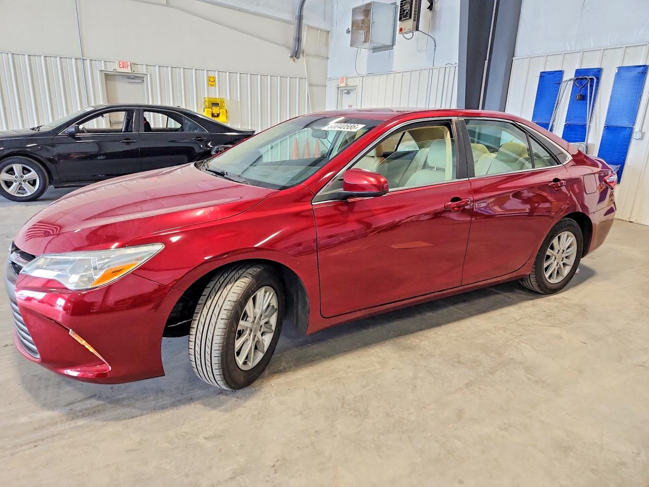 2015 TOYOTA CAMRY