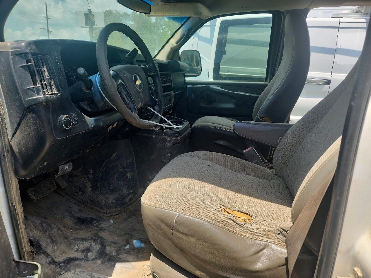 2013 CHEVROLET EXPRESS