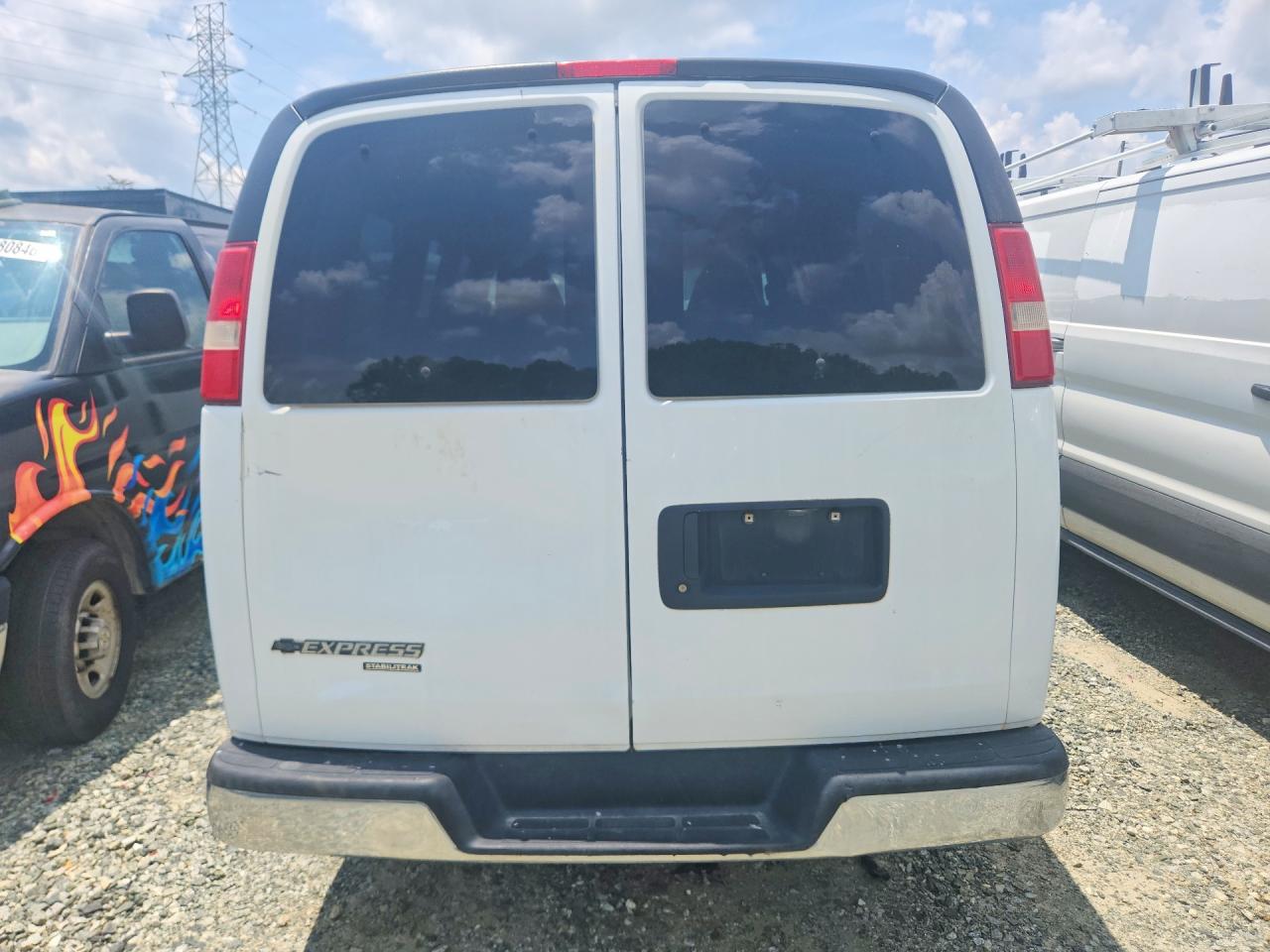 2013 CHEVROLET EXPRESS