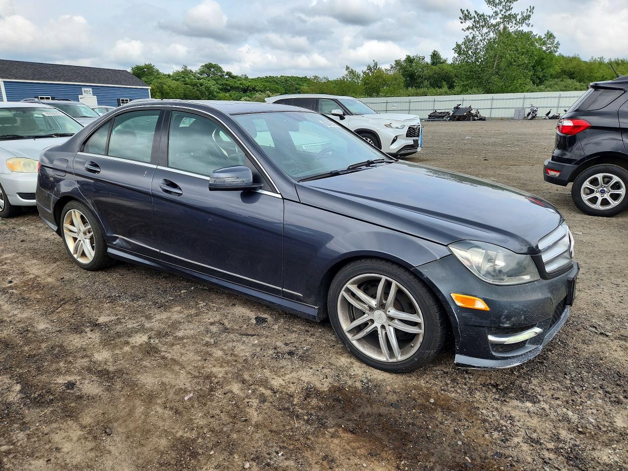 2013 MERCEDES-BENZ C-CLASS