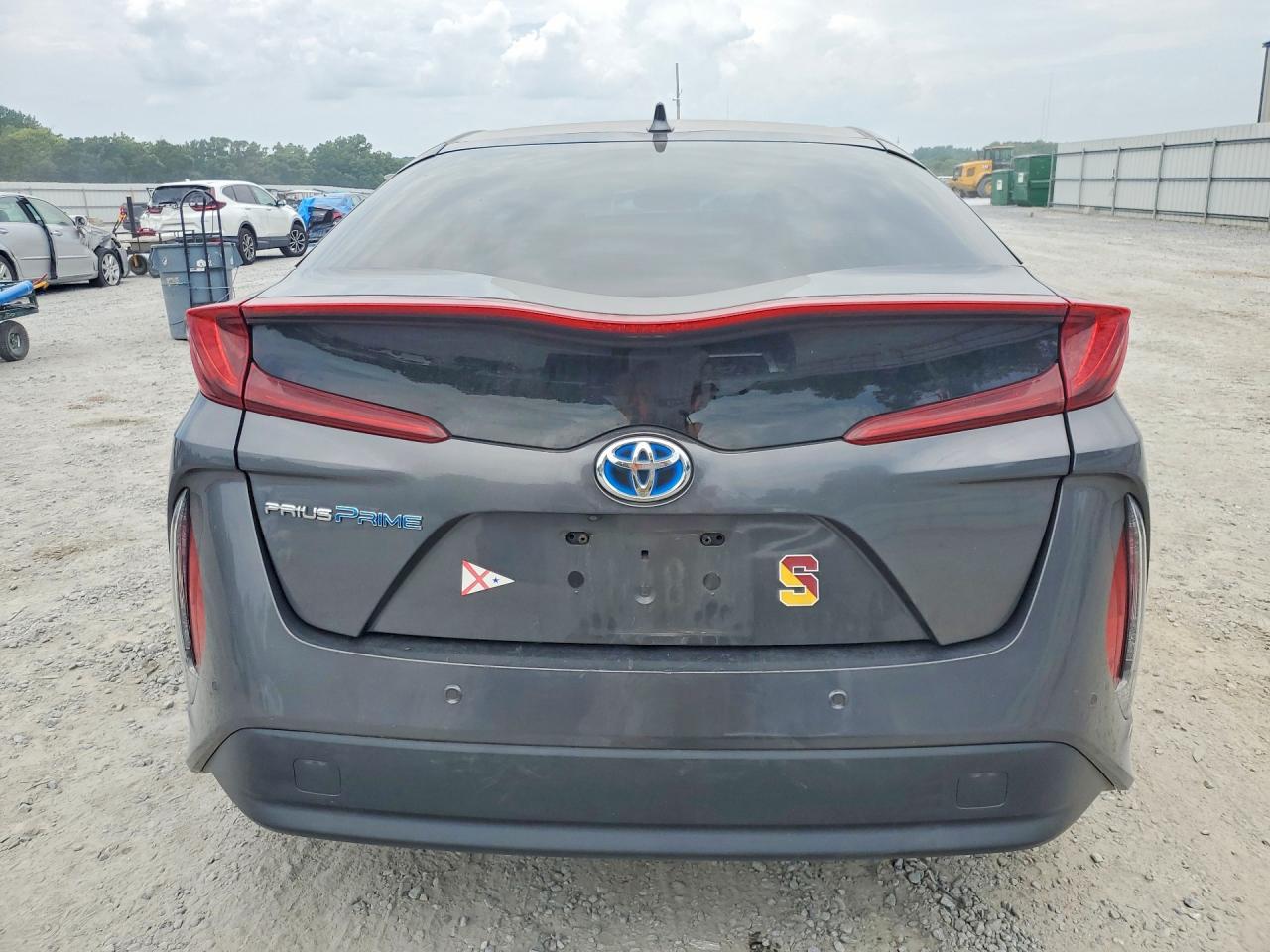 2017 TOYOTA PRIUS