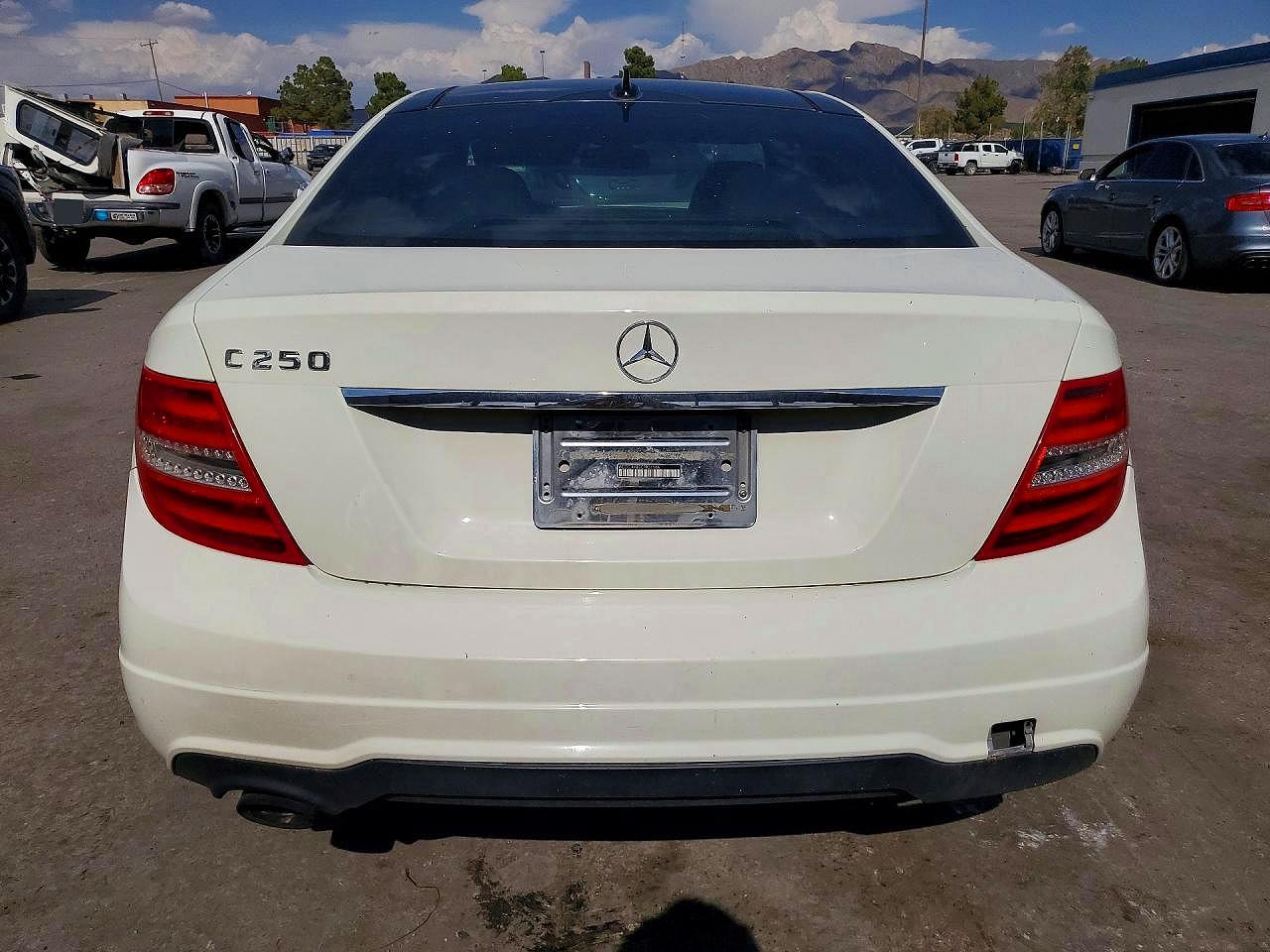 2012 MERCEDES-BENZ C-CLASS
