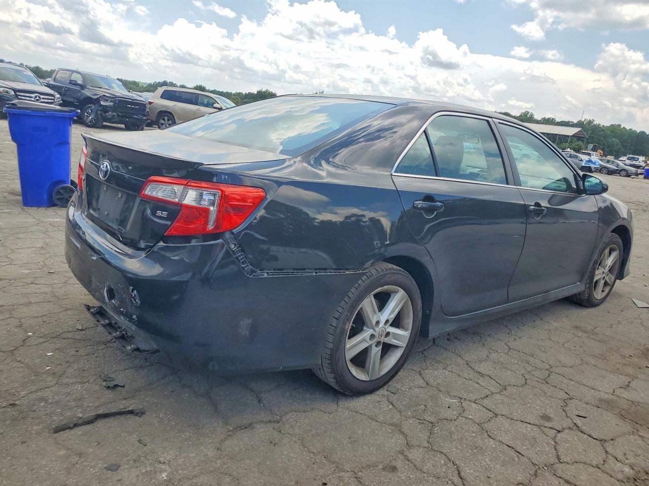 2013 TOYOTA CAMRY