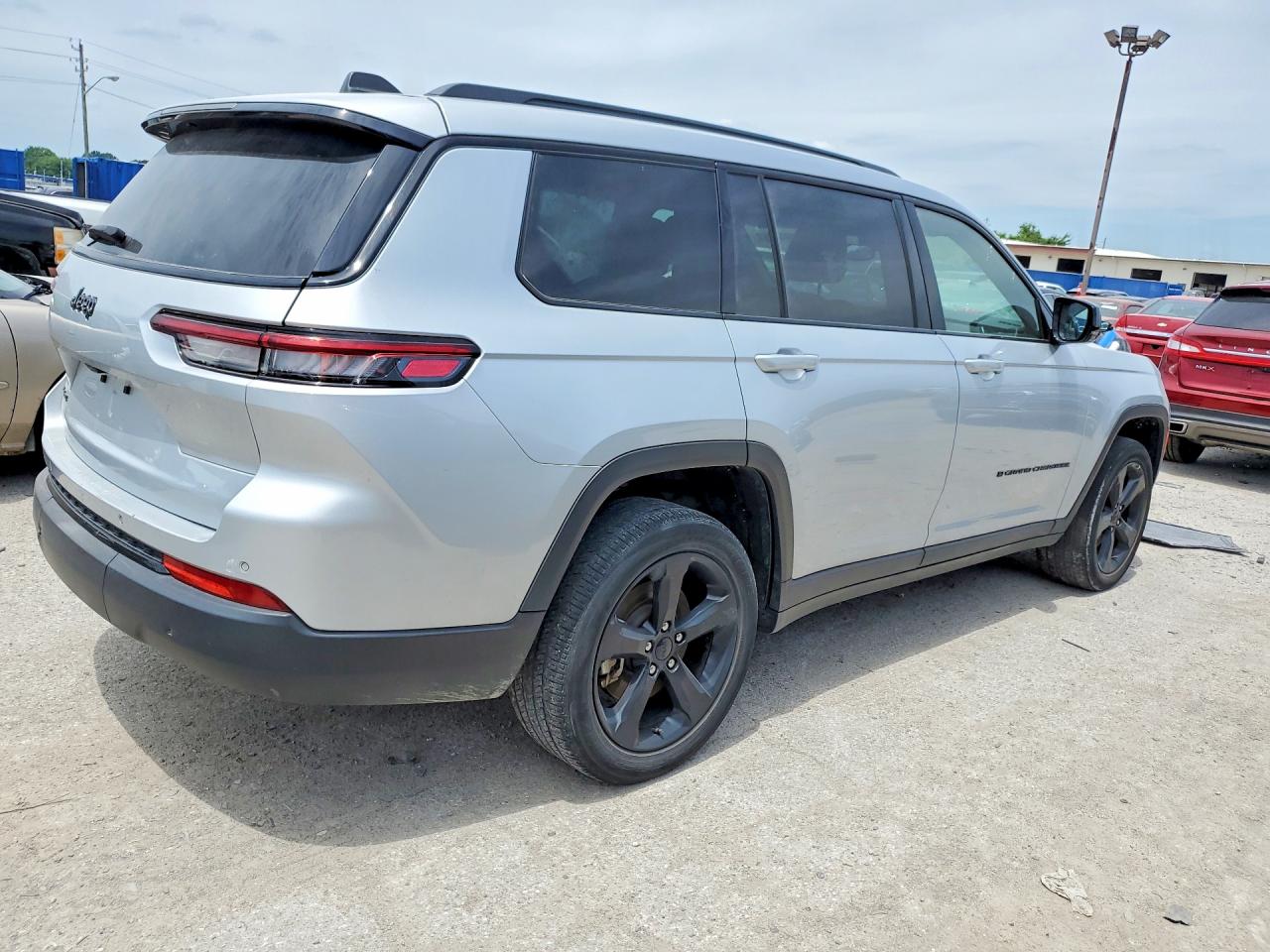 2023 JEEP CHEROKEE