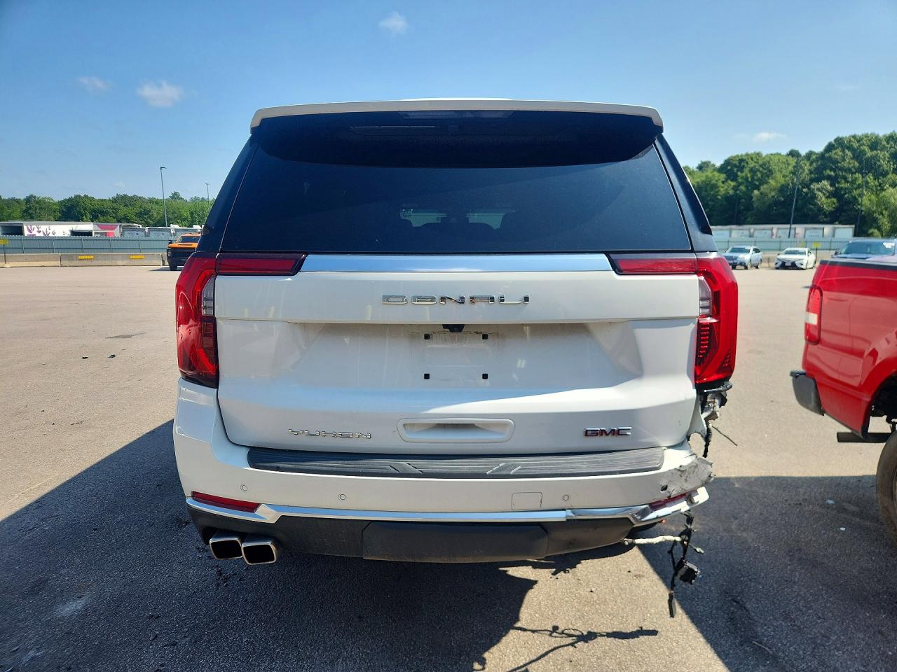 2025 GMC YUKON
