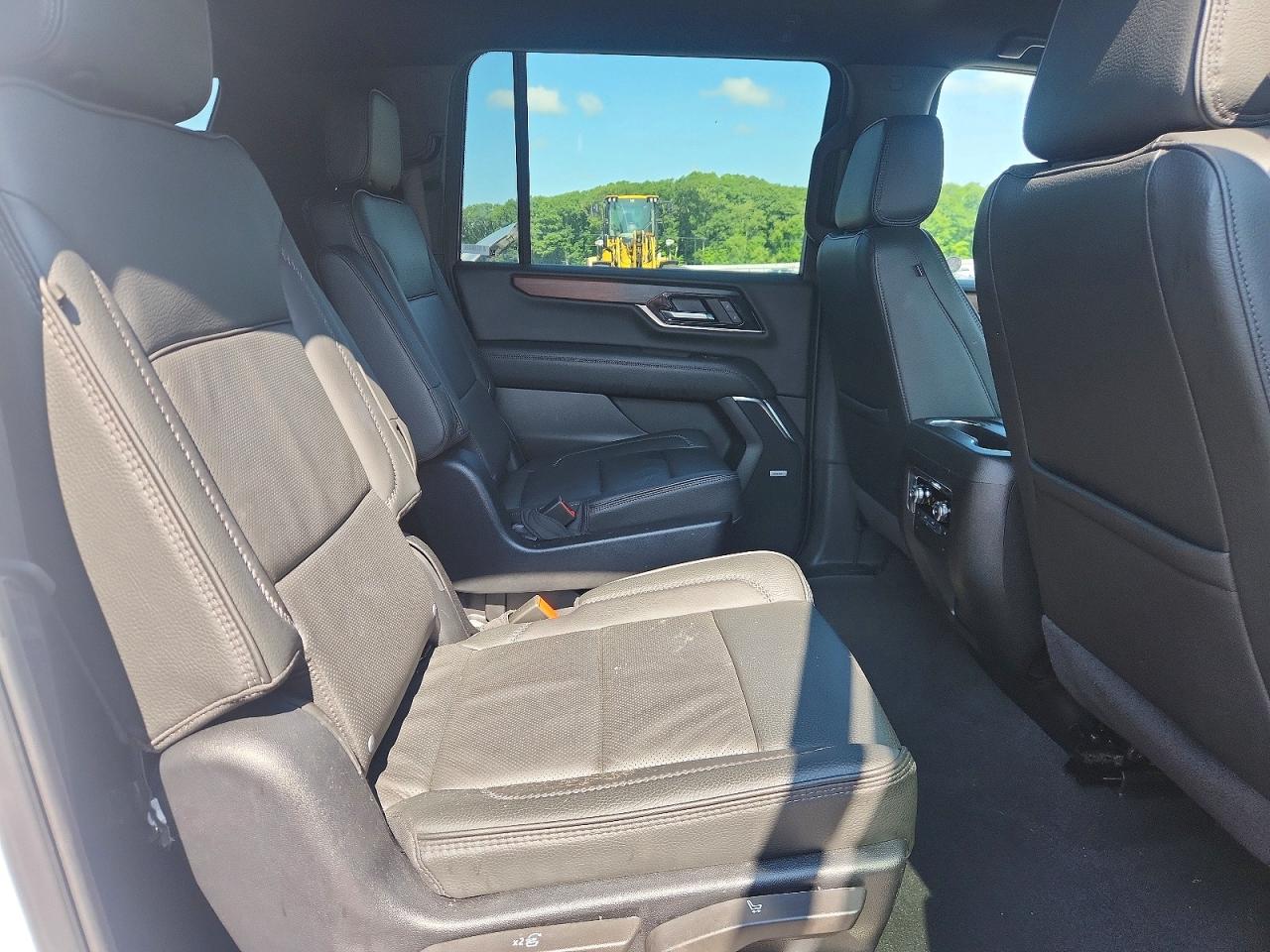2025 GMC YUKON