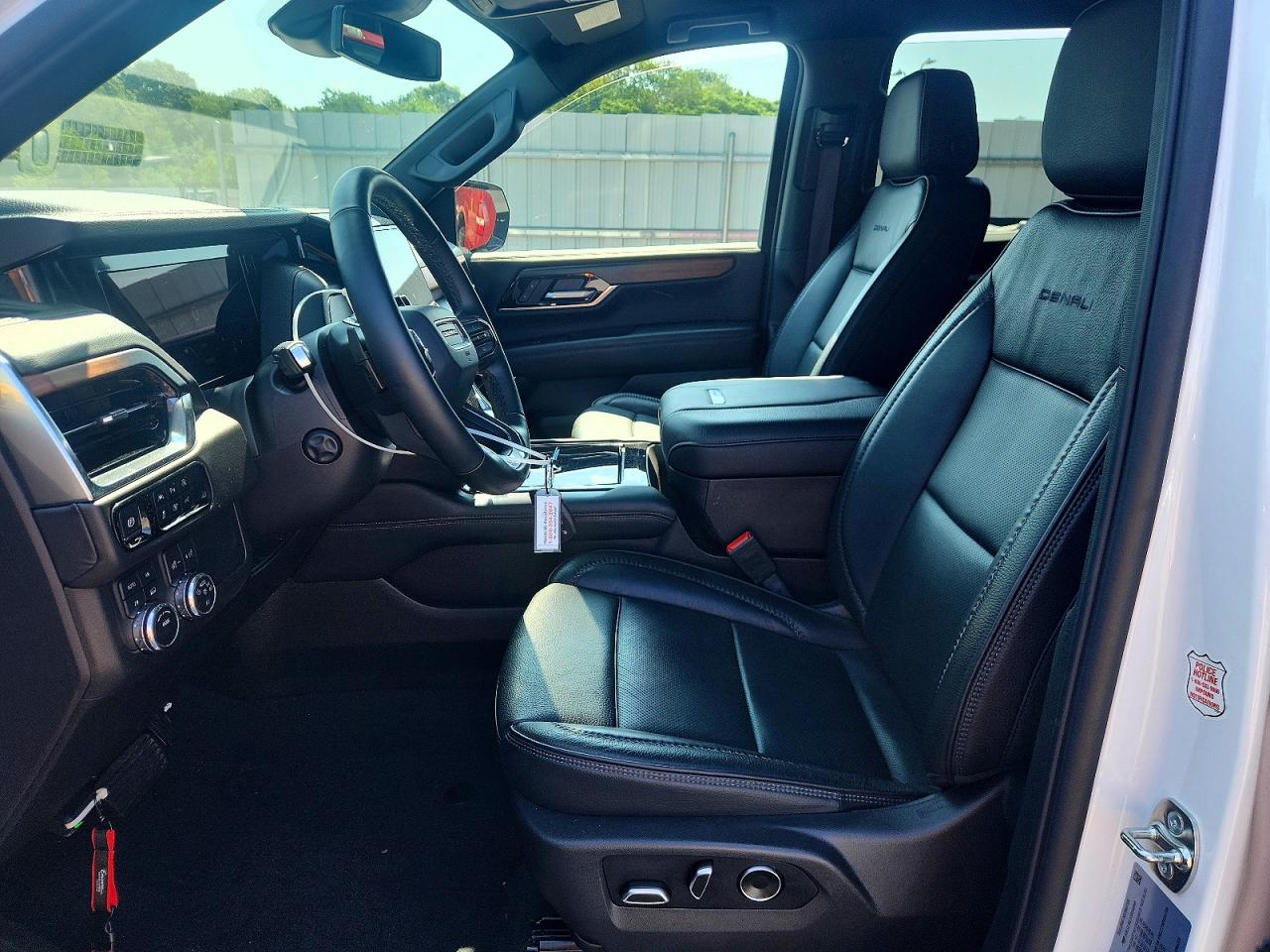 2025 GMC YUKON