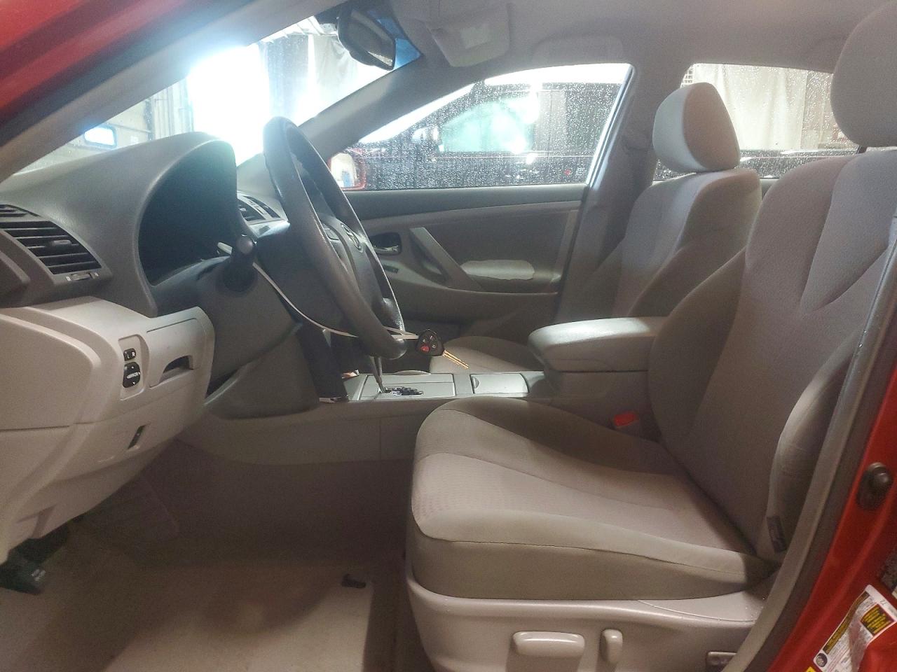 2010 TOYOTA CAMRY