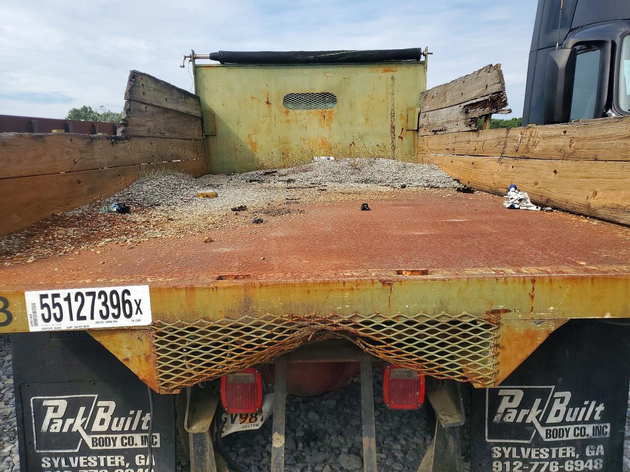 1998 FORD F700