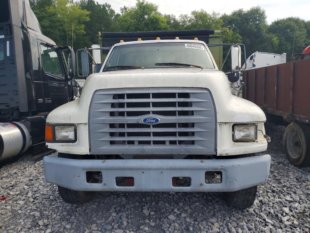 1998 FORD F700