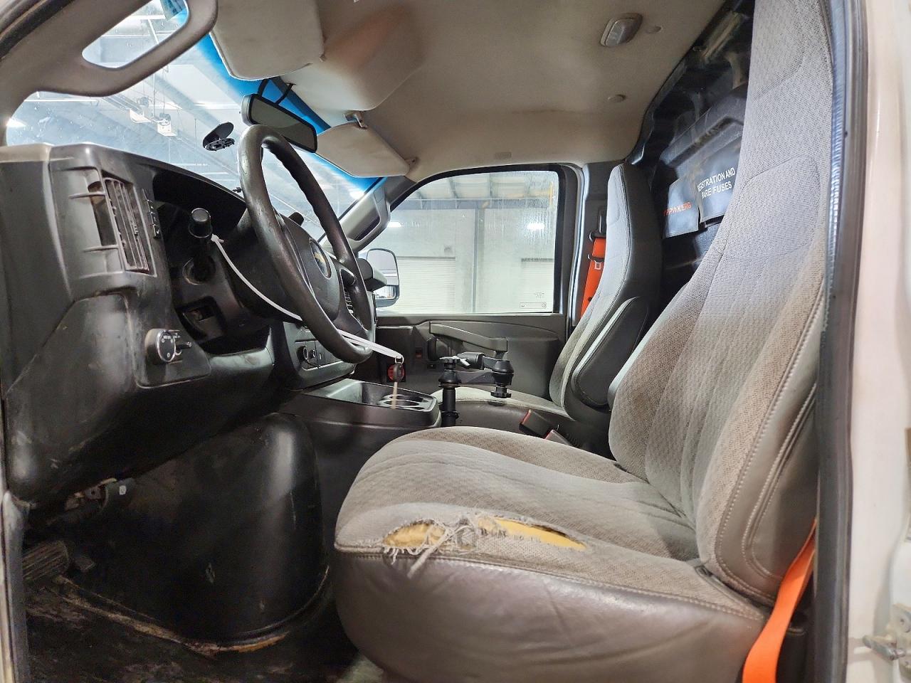 2019 CHEVROLET EXPRESS