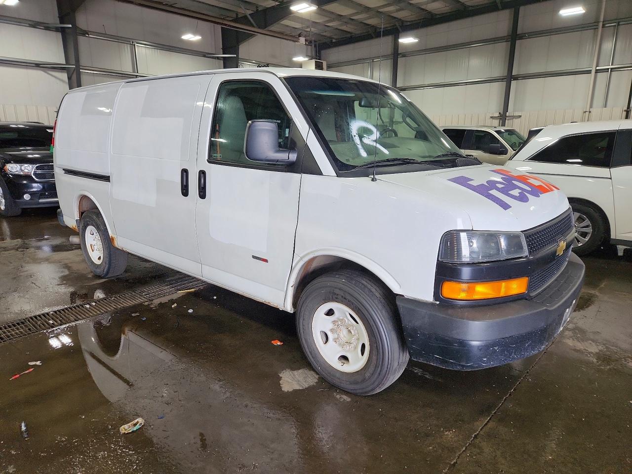 2019 CHEVROLET EXPRESS